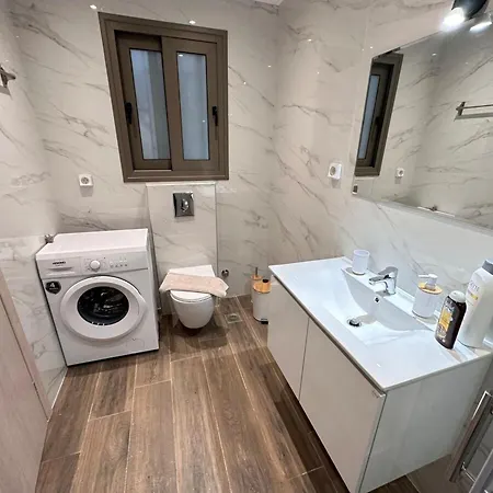 Minimalist - At116 * Athens